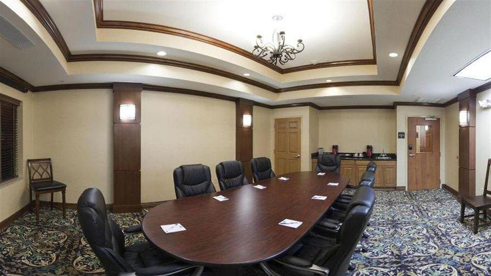 Staybridge Suites Rogers - Bentonville By Ihg Ngoại thất bức ảnh
