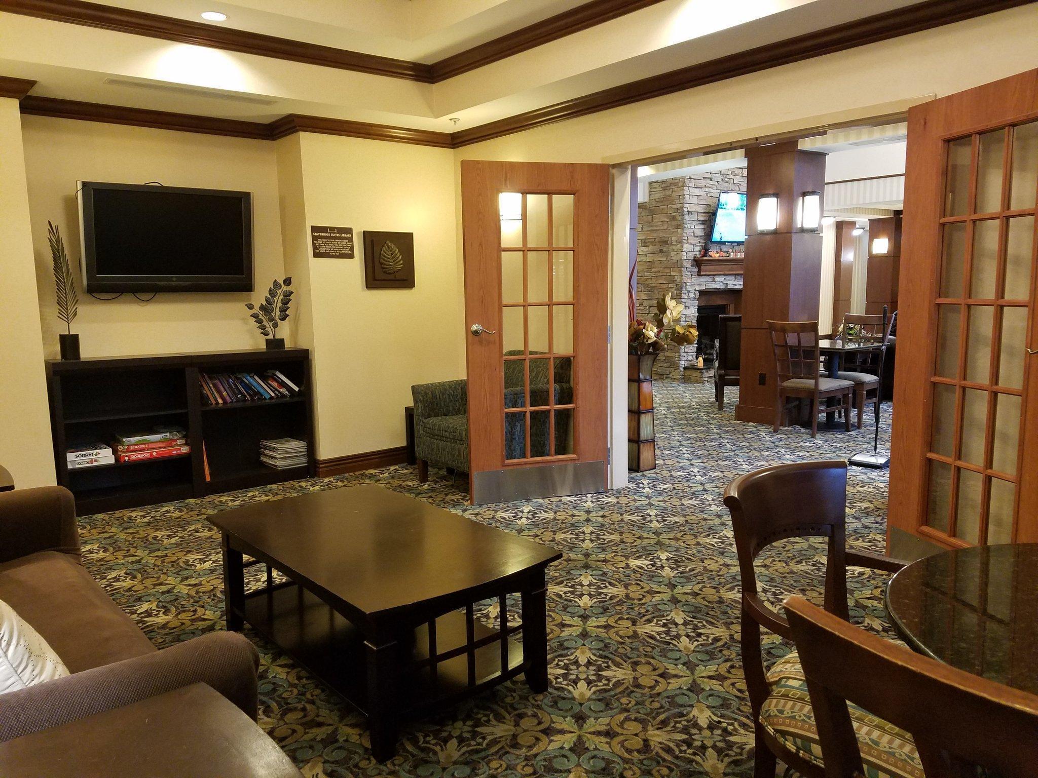 Staybridge Suites Rogers - Bentonville By Ihg Ngoại thất bức ảnh