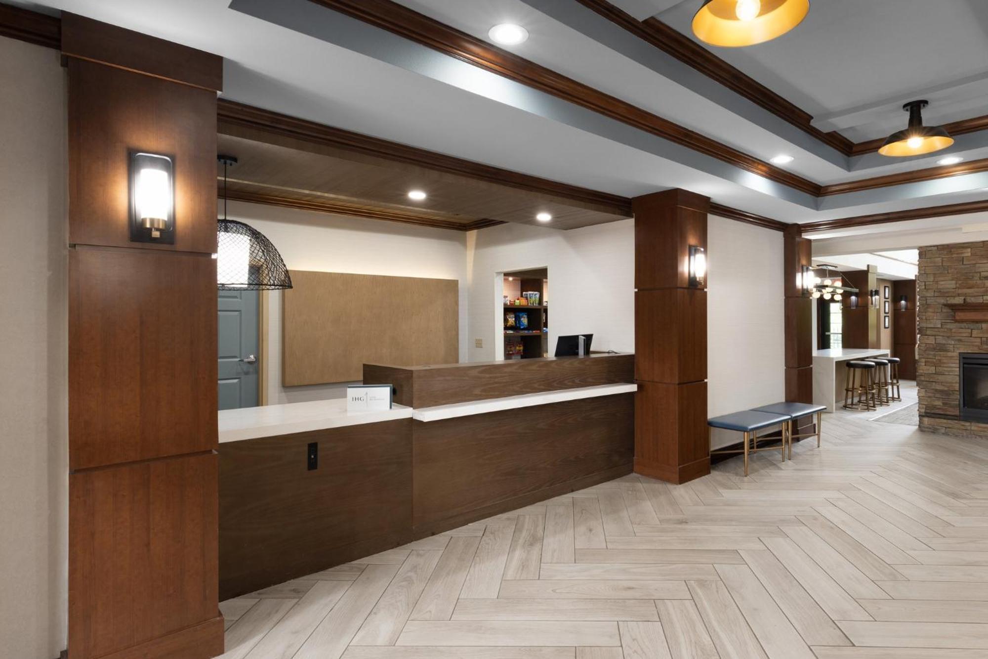 Staybridge Suites Rogers - Bentonville By Ihg Ngoại thất bức ảnh