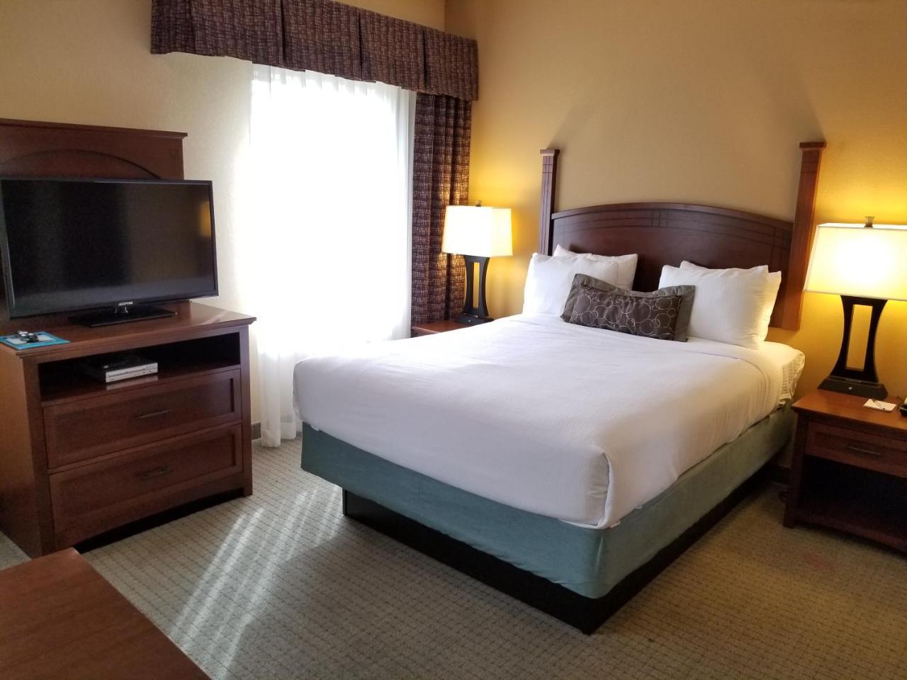 Staybridge Suites Rogers - Bentonville By Ihg Ngoại thất bức ảnh